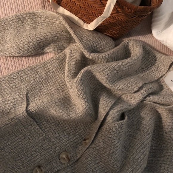 Meet your Posher, Crystal - Picture 1 of 3